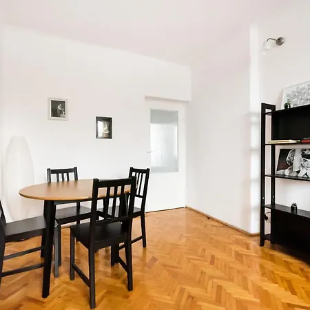 Apartment Superior Metro Centrum By Bookinghost *