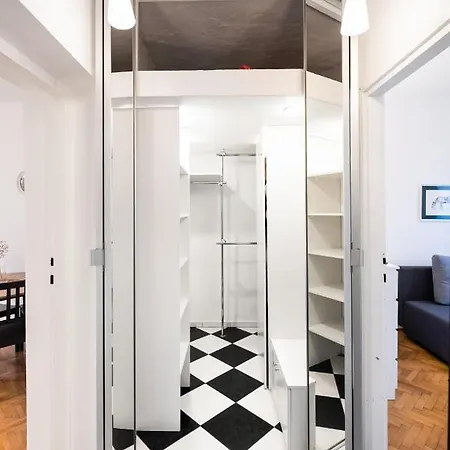 Superior Metro Centrum By Bookinghost 아파트 *