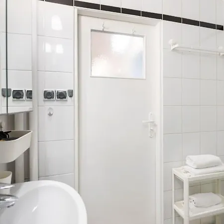 Superior Metro Centrum By Bookinghost * Warsaw